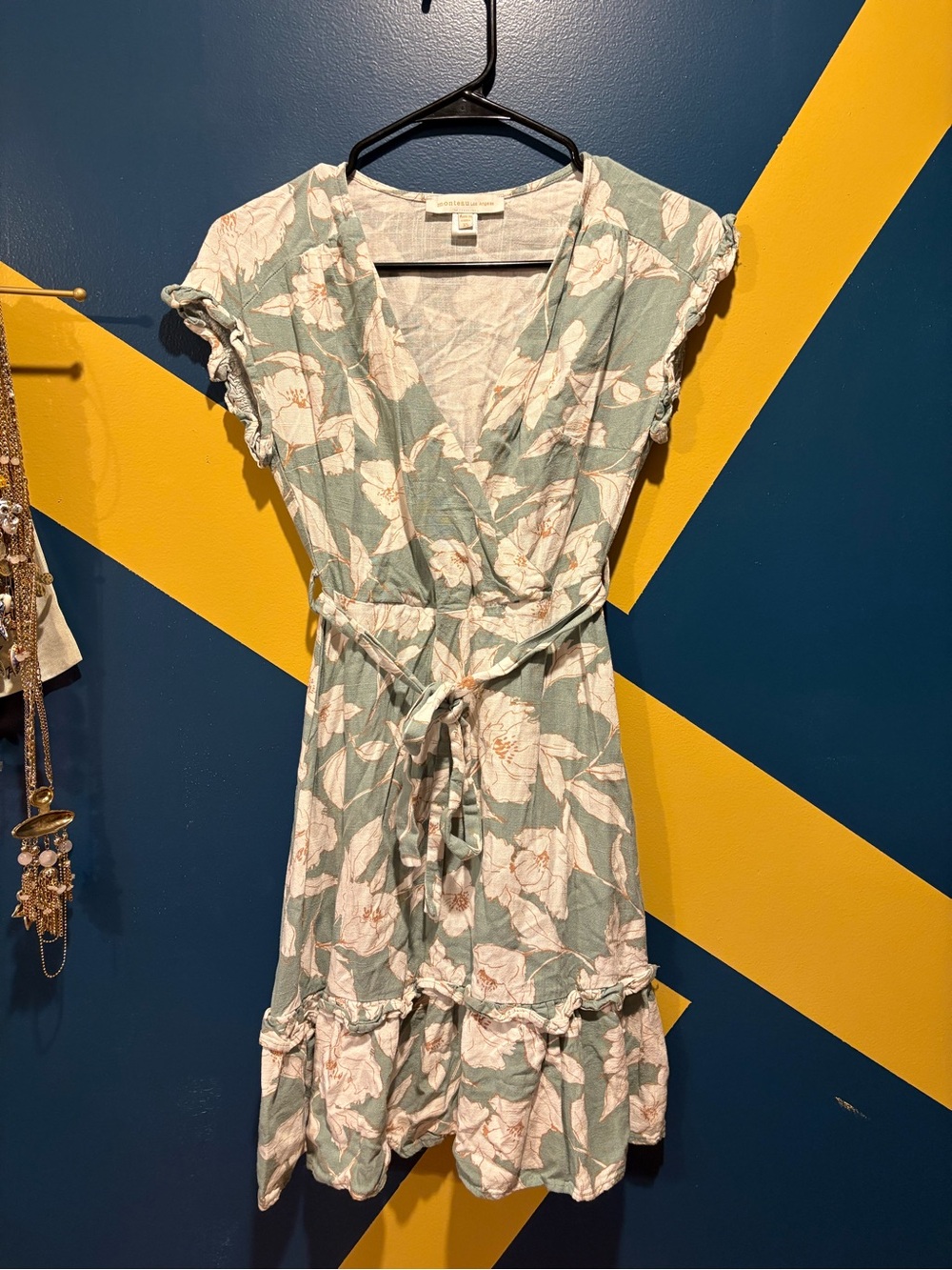 Monteau Los Angeles Sage & White Floral Linen Blend Mini Dress EUC